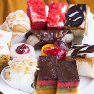 G1S- Pack gâteaux assortis (5 morceaux) (Antananarivo)