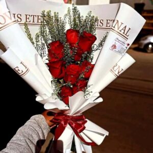 compressed-a9377945-d5f8-4263-a47a-be4c9e763d87-9218e786-61af-4317-91d9-0f23a140e016 Bouquet de fleurs simple